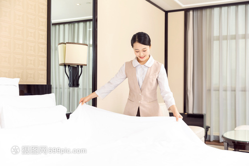 酒店管理中的床鋪整理 提升客戶體驗與保潔管理